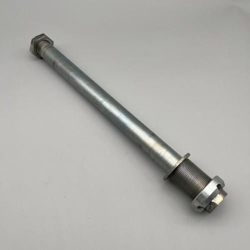 Suzuki gsxr750 swingarm axle - gsxr750,