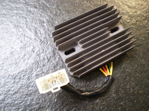 Gsx 600 750 regulator - gsx-r,